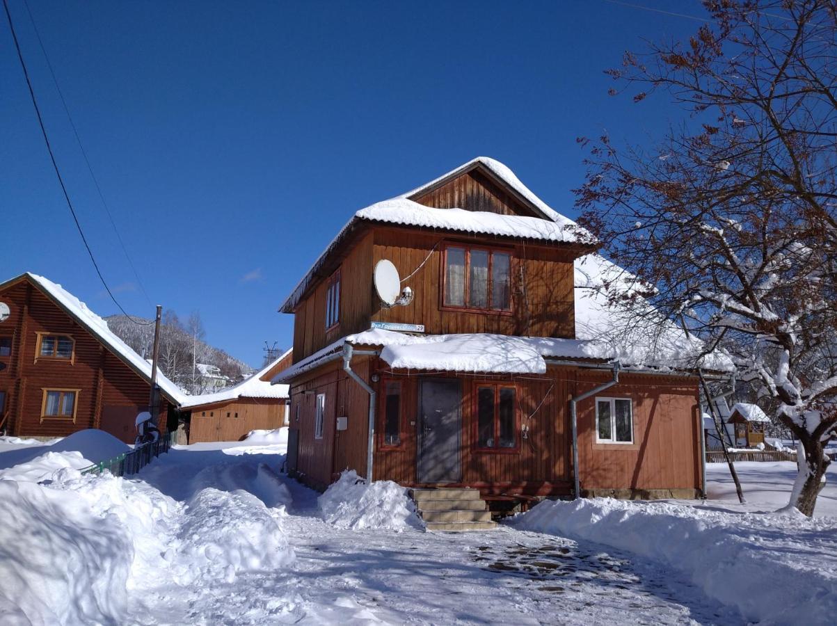 Комфортні Номери Mykulychyn Exterior foto