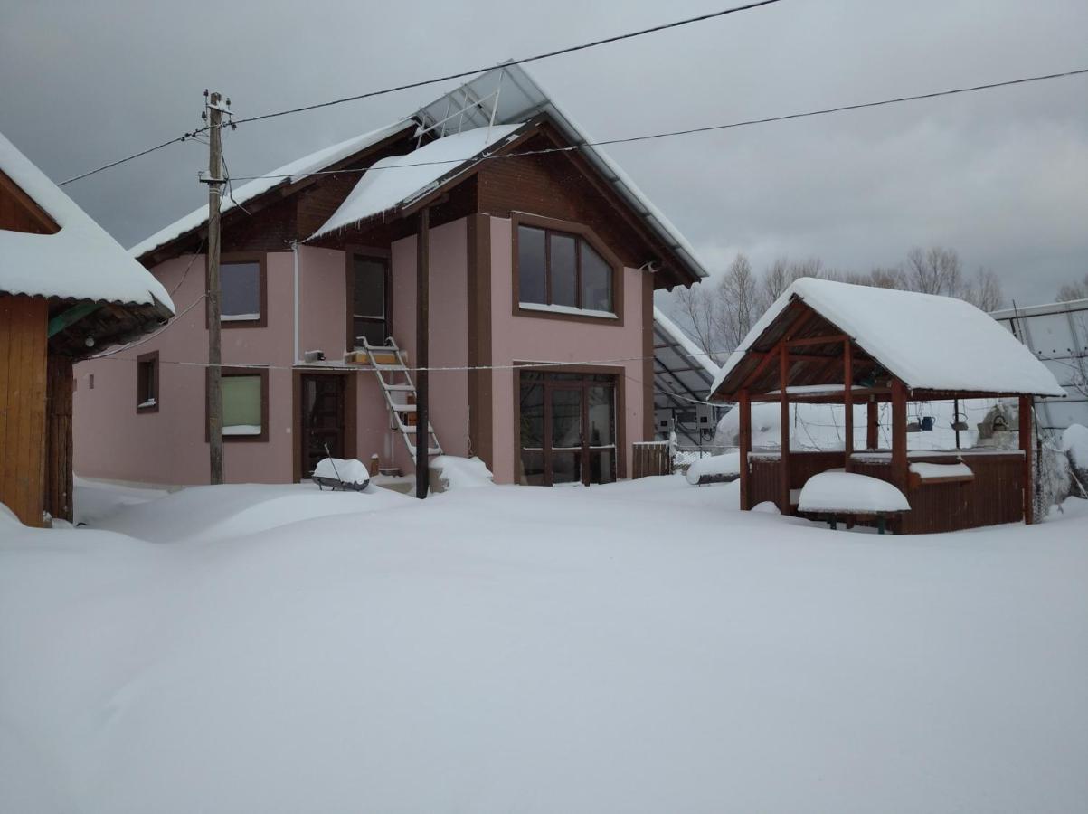 Комфортні Номери Mykulychyn Exterior foto